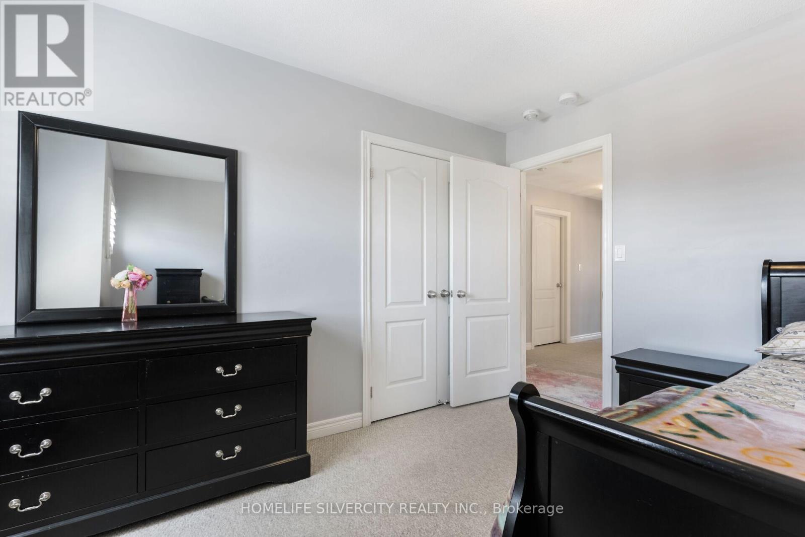 Photo 49 of 411 Windfields Farm Drive W, Oshawa ON