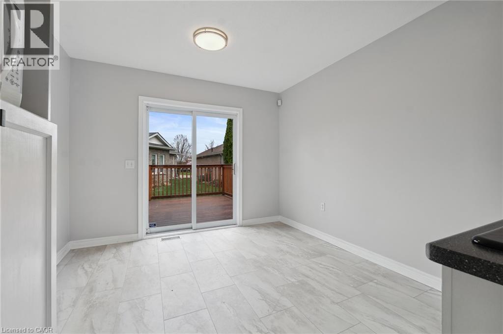 Photo 11 of 3919 Durban Lane, Vineland ON