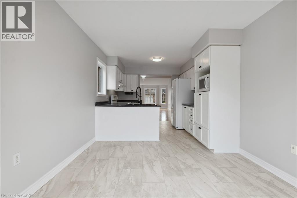 Photo 23 of 3919 Durban Lane, Vineland ON