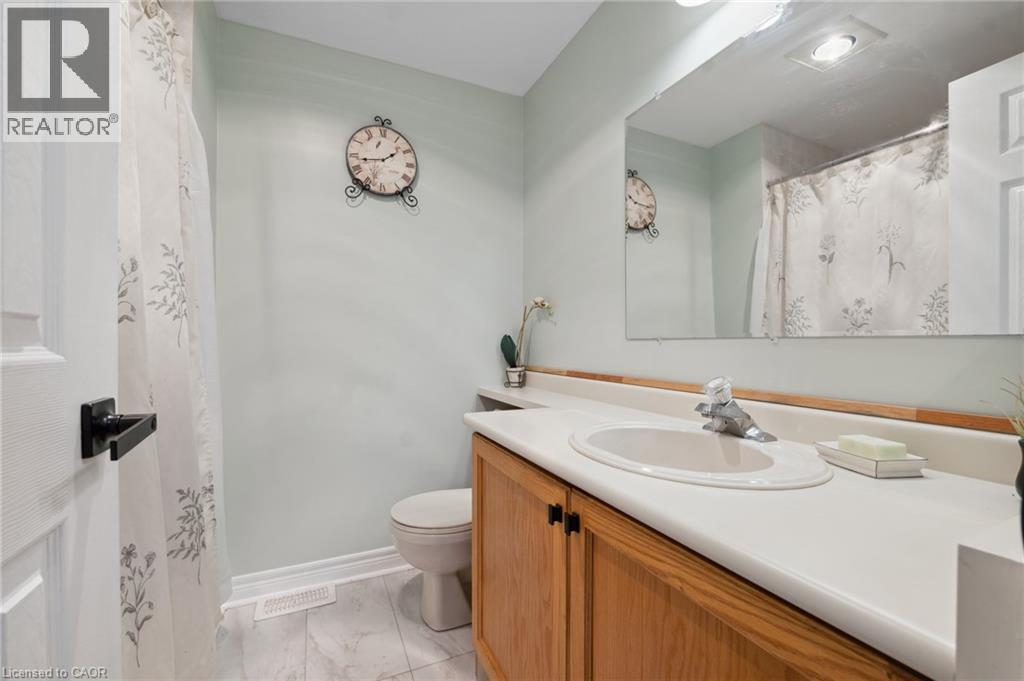 Photo 25 of 3919 Durban Lane, Vineland ON