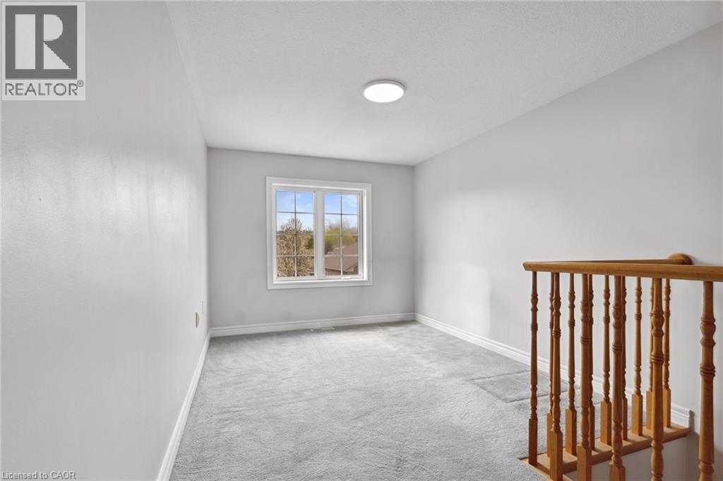 Photo 8 of 3919 Durban Lane, Vineland ON