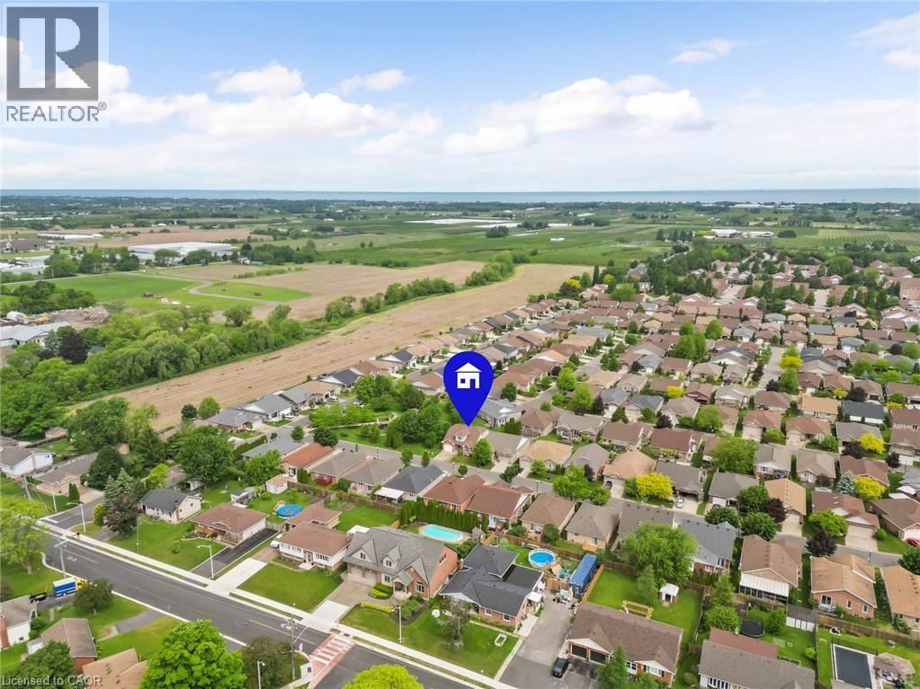 Photo 37 of 3919 Durban Lane, Vineland ON