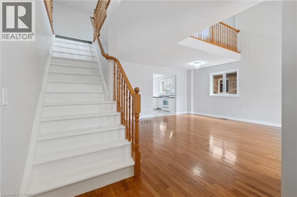 Photo 29 of 3919 Durban Lane, Vineland ON