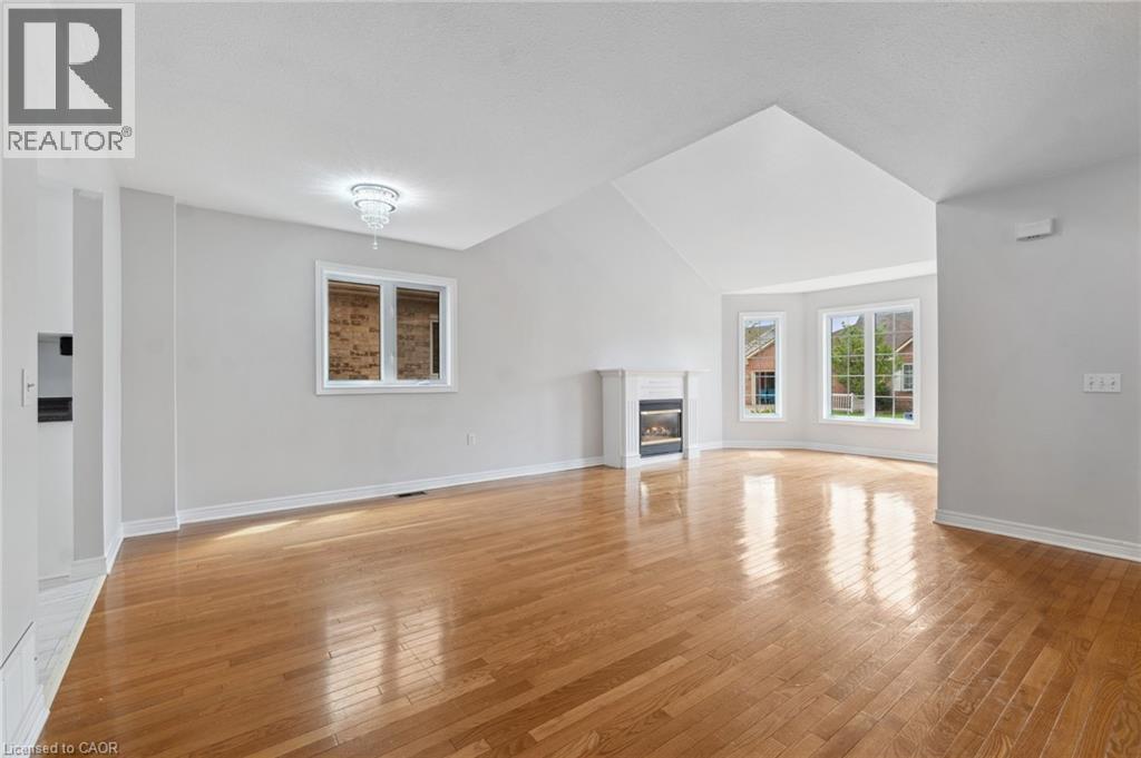Photo 34 of 3919 Durban Lane, Vineland ON