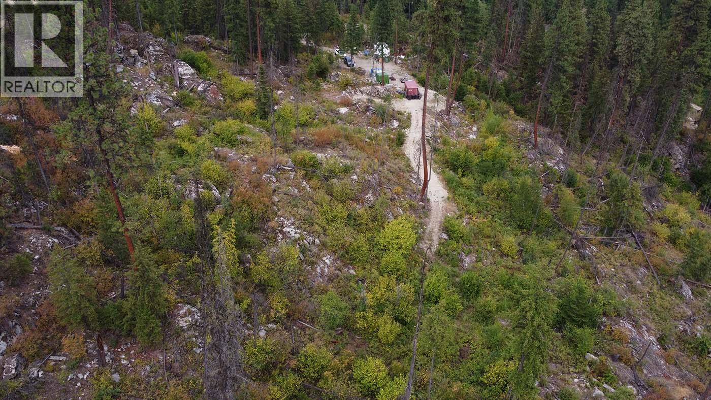 Photo 3 of 3112 Sadler Road, South Slocan BC