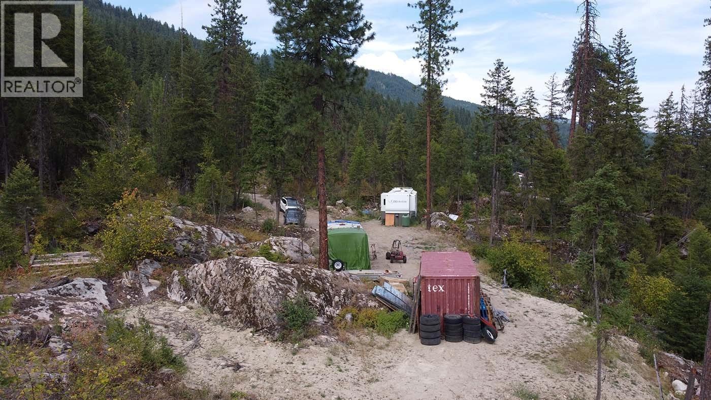 Photo 4 of 3112 Sadler Road, South Slocan BC