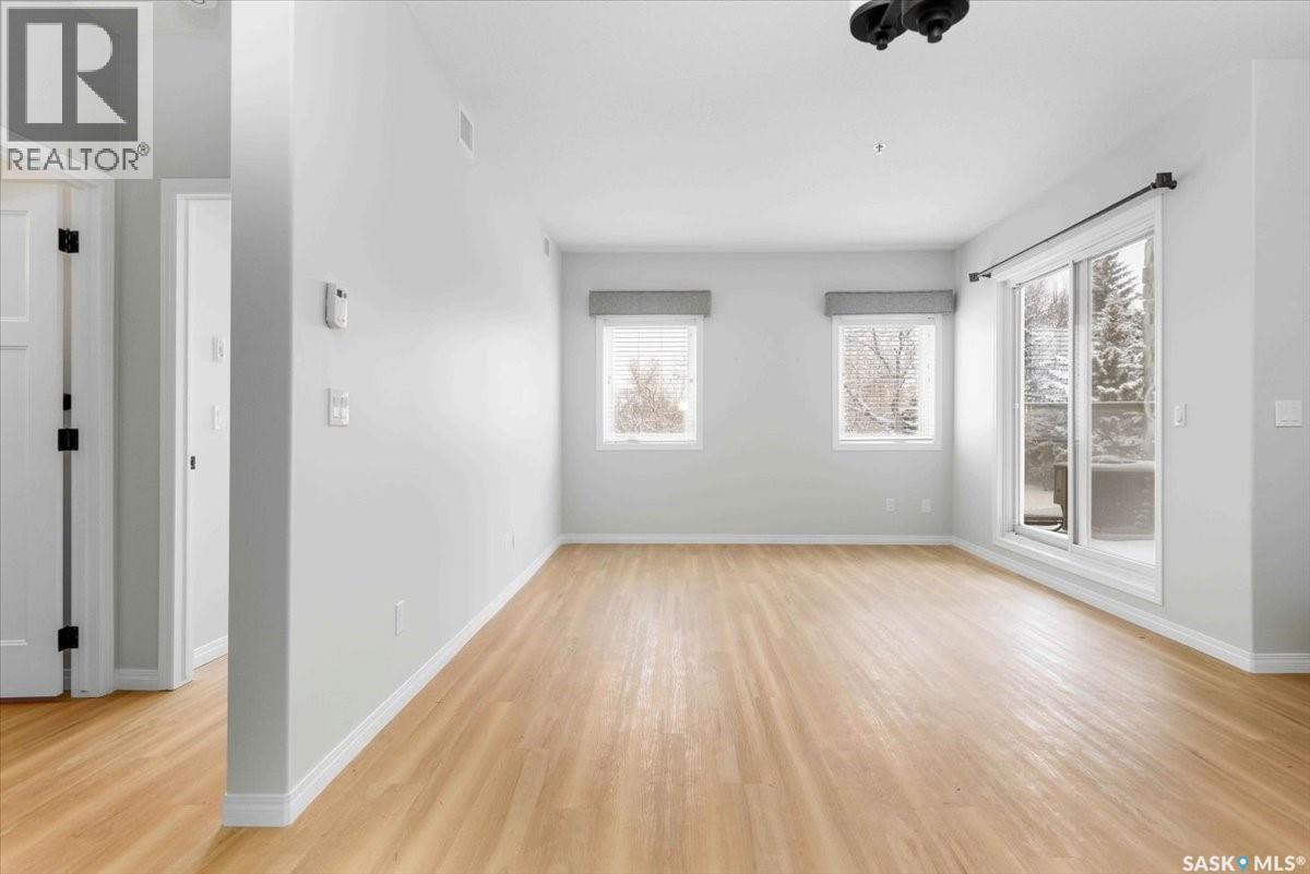 Photo 7 of 115 1220 Blackfoot Drive, Regina SK