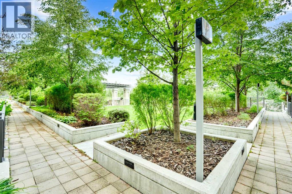 1003, 38 9 STREET NE - 23