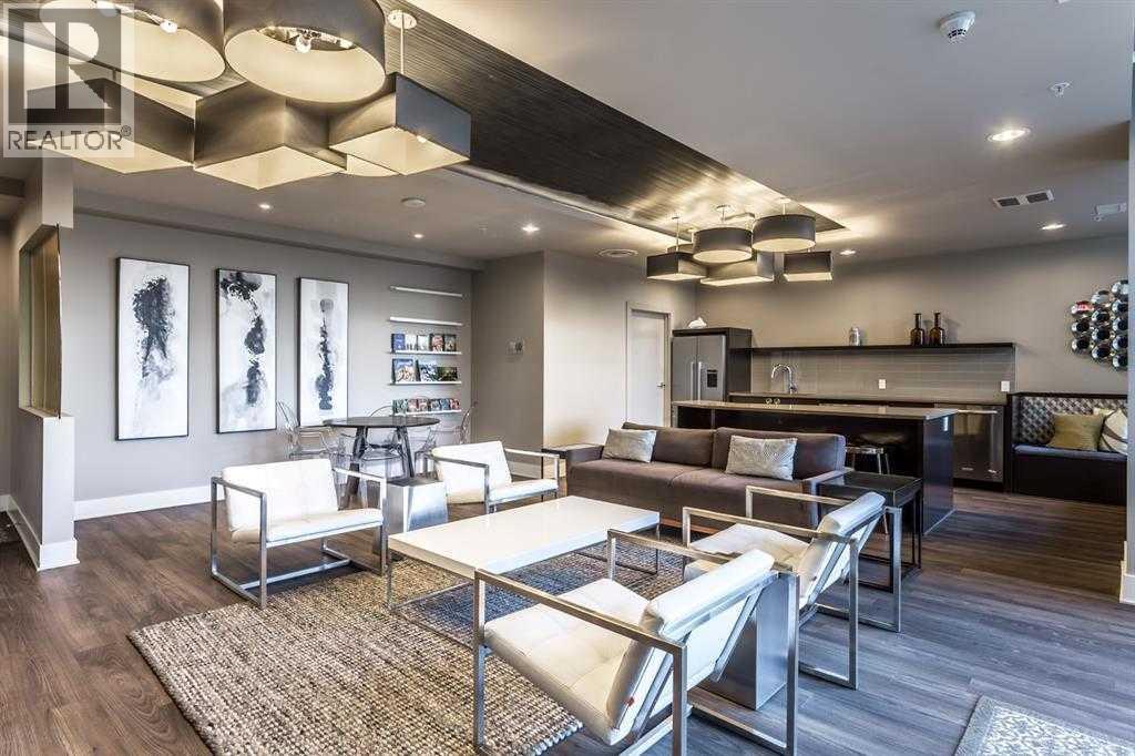 1003, 38 9 STREET NE - 25