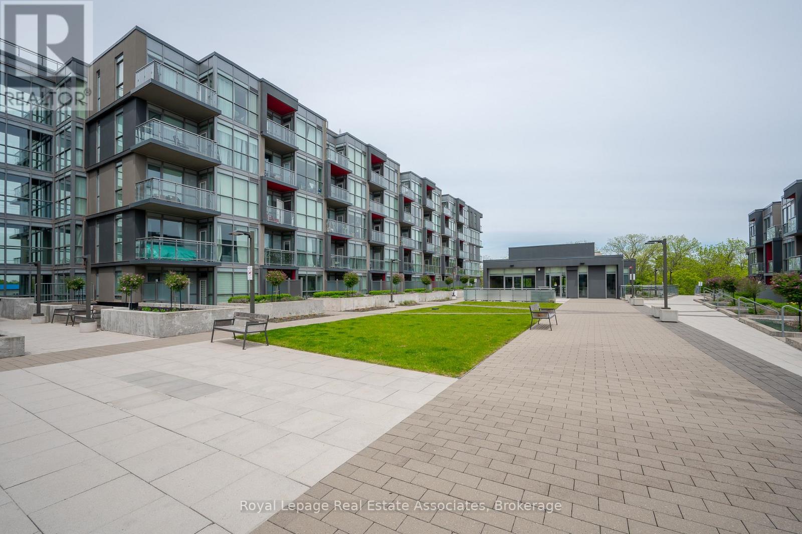 Photo 23 of B 412 5240 Dundas Street, Burlington ON