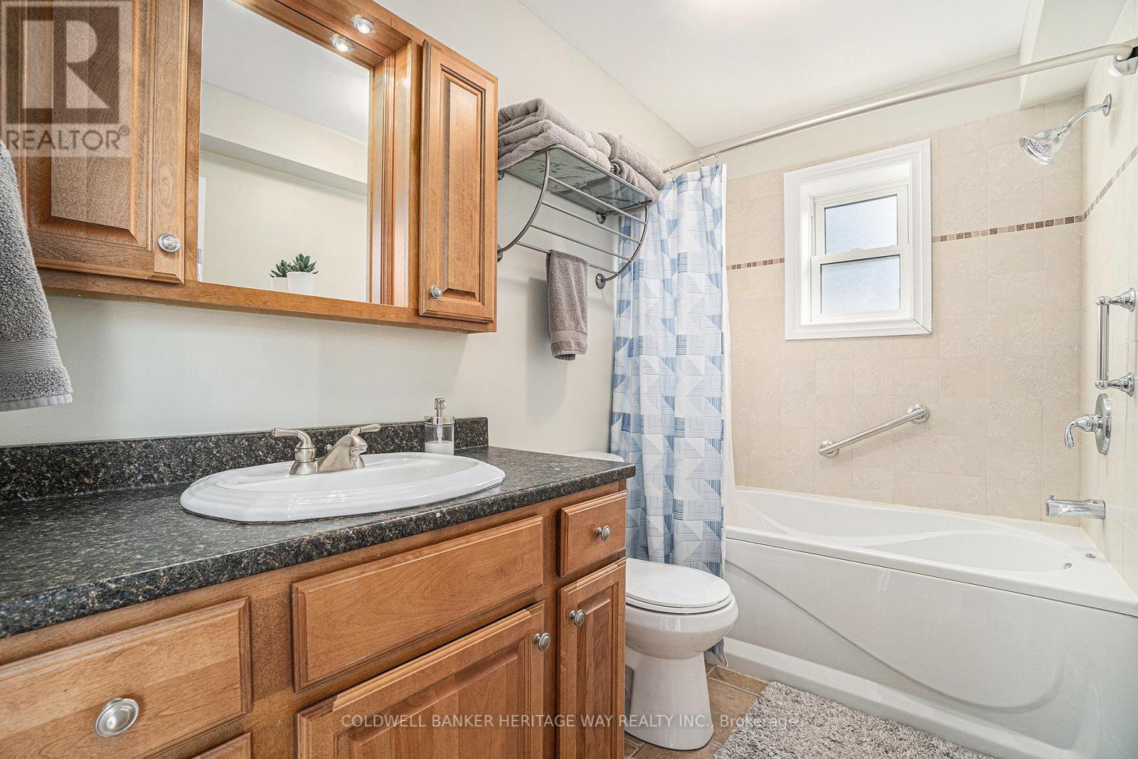 Photo 12 of 510 Hillview A Road, Drummond North Elmsley ON