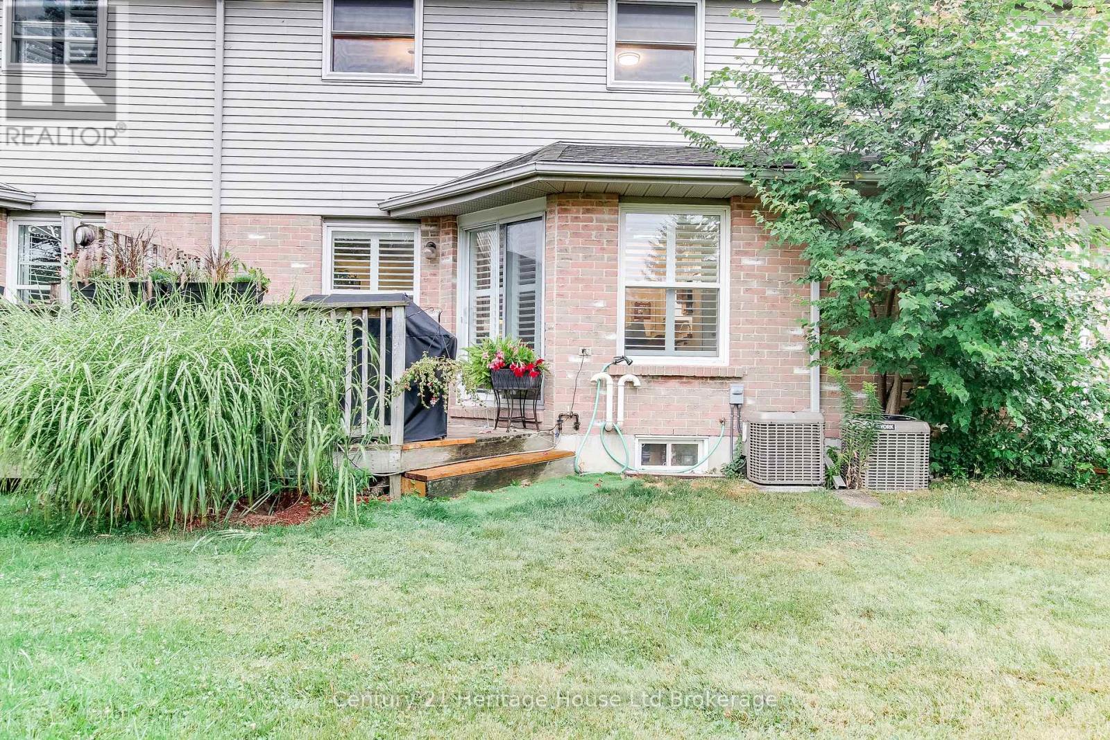 Photo 9 of 6 395 Springbank Avenue N, Woodstock ON