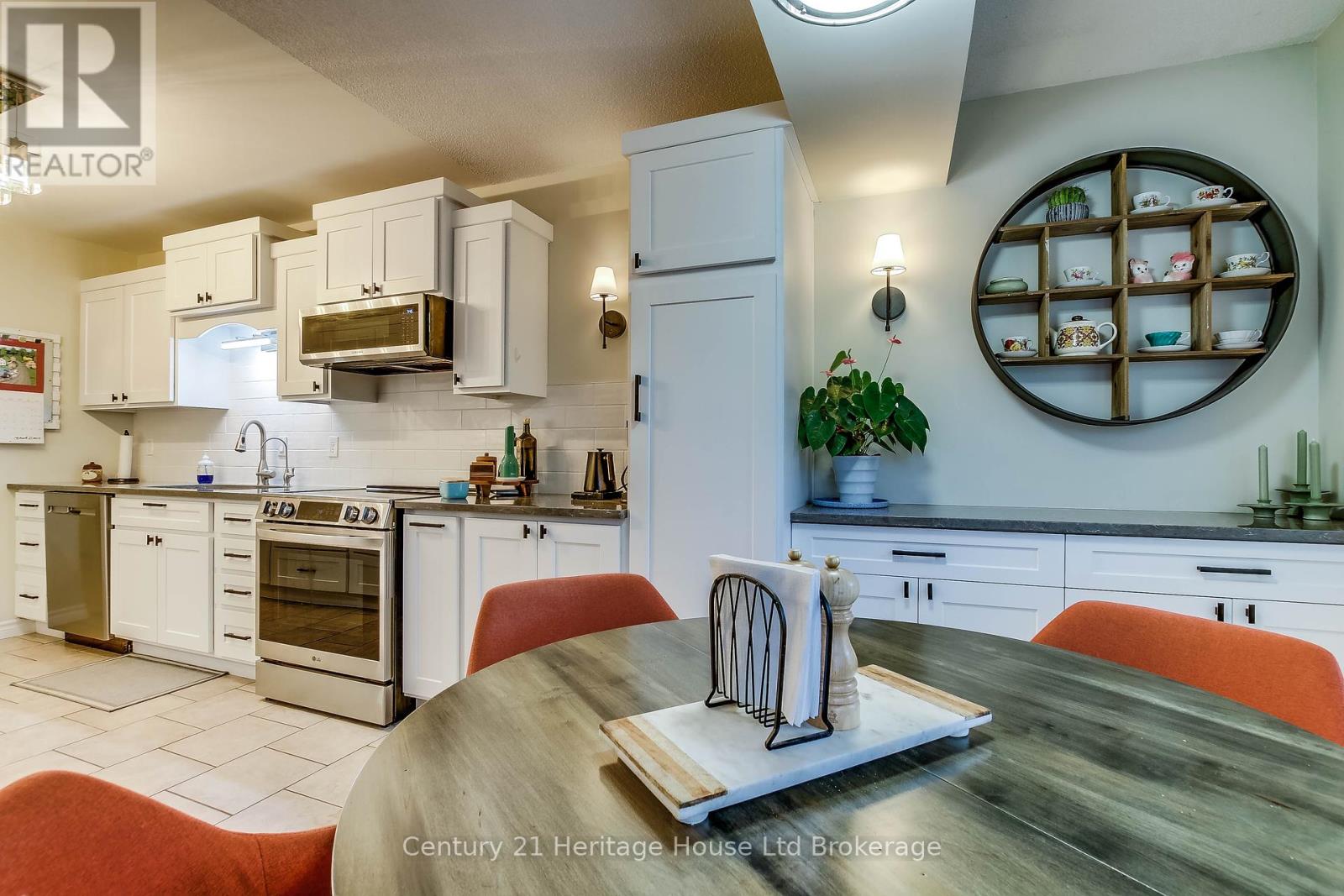 Photo 25 of 6 395 Springbank Avenue N, Woodstock ON