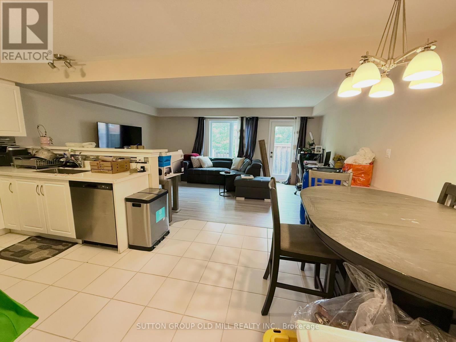 Photo 12 of 31 167 Arkell Road, Guelph ON