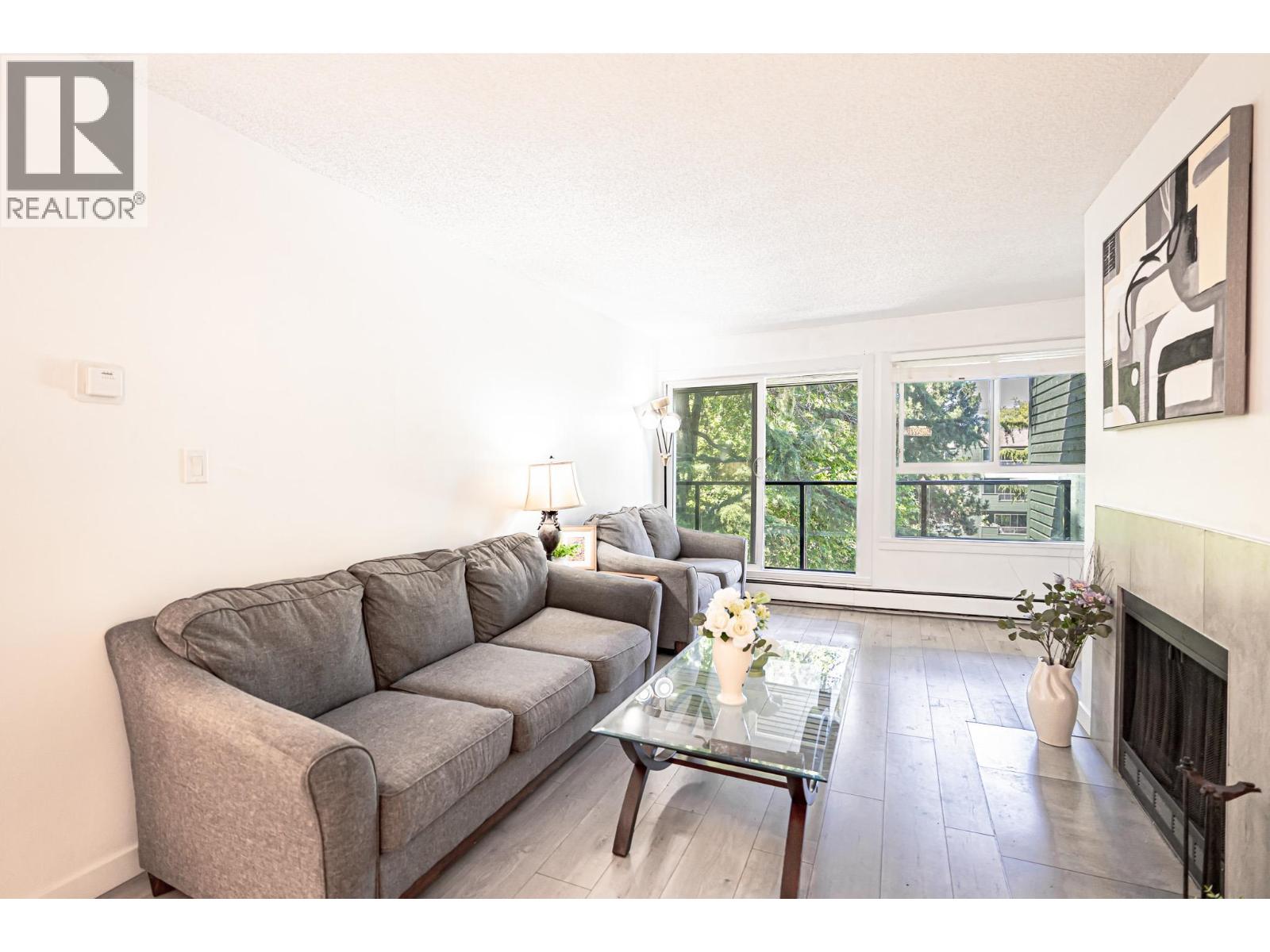 Photo 12 of 322 8591 Westminster Highway, Richmond BC
