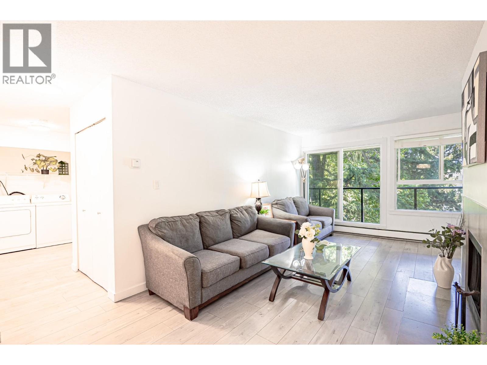 Photo 17 of 322 8591 Westminster Highway, Richmond BC