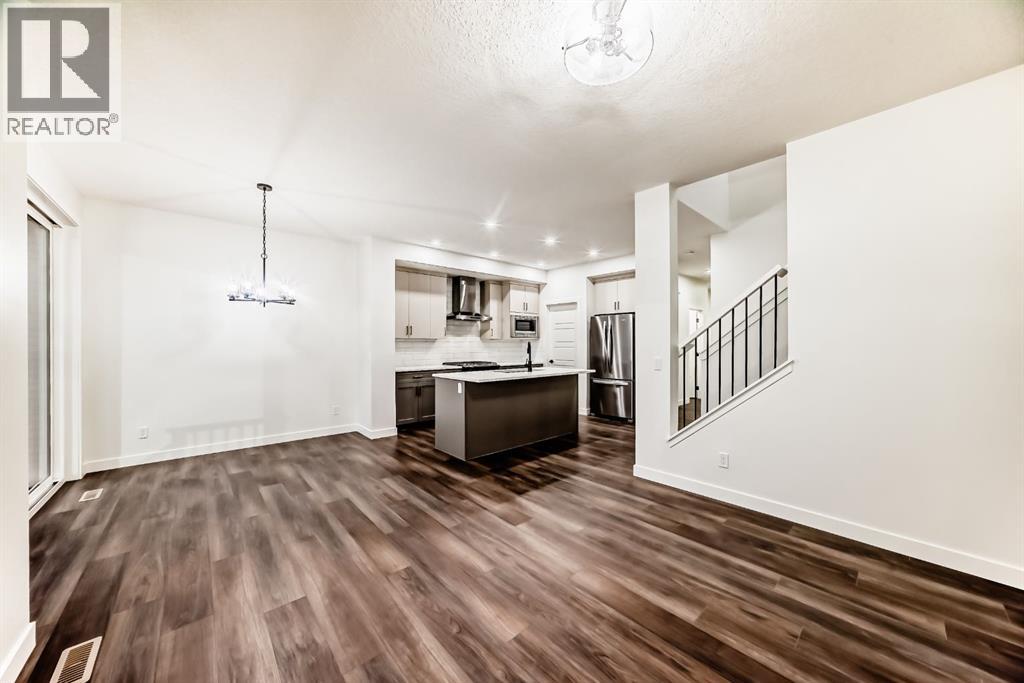 Photo 18 of 20 Lewiston View Ne, Calgary AB