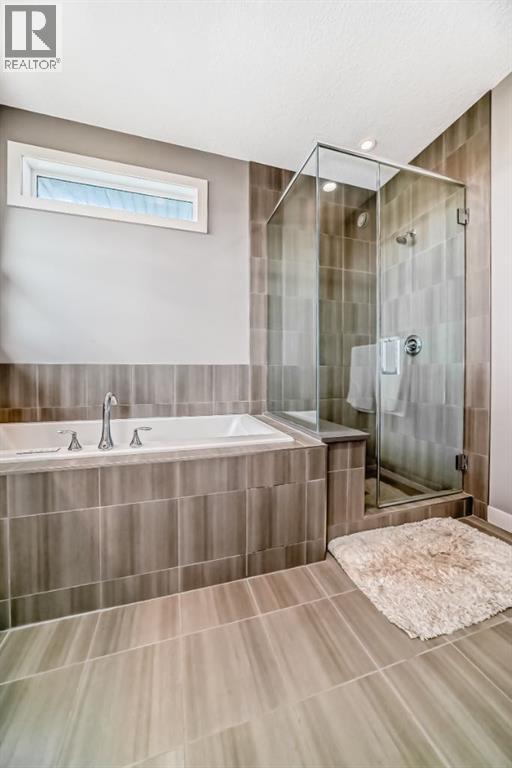 Single Family House for Sale in  Chaparral Valley Way SE Chaparral Calgary 