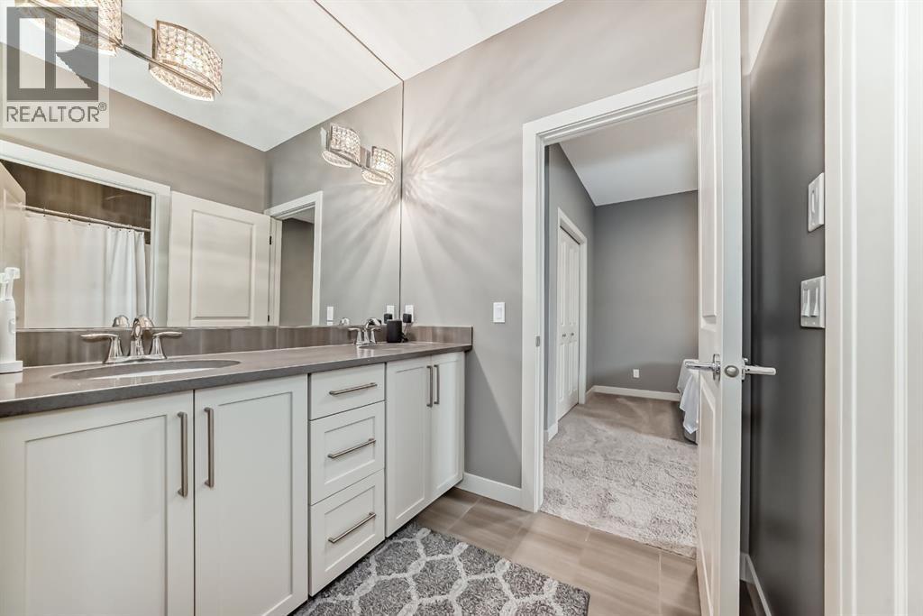 Single Family House for Sale in  Chaparral Valley Way SE Chaparral Calgary 