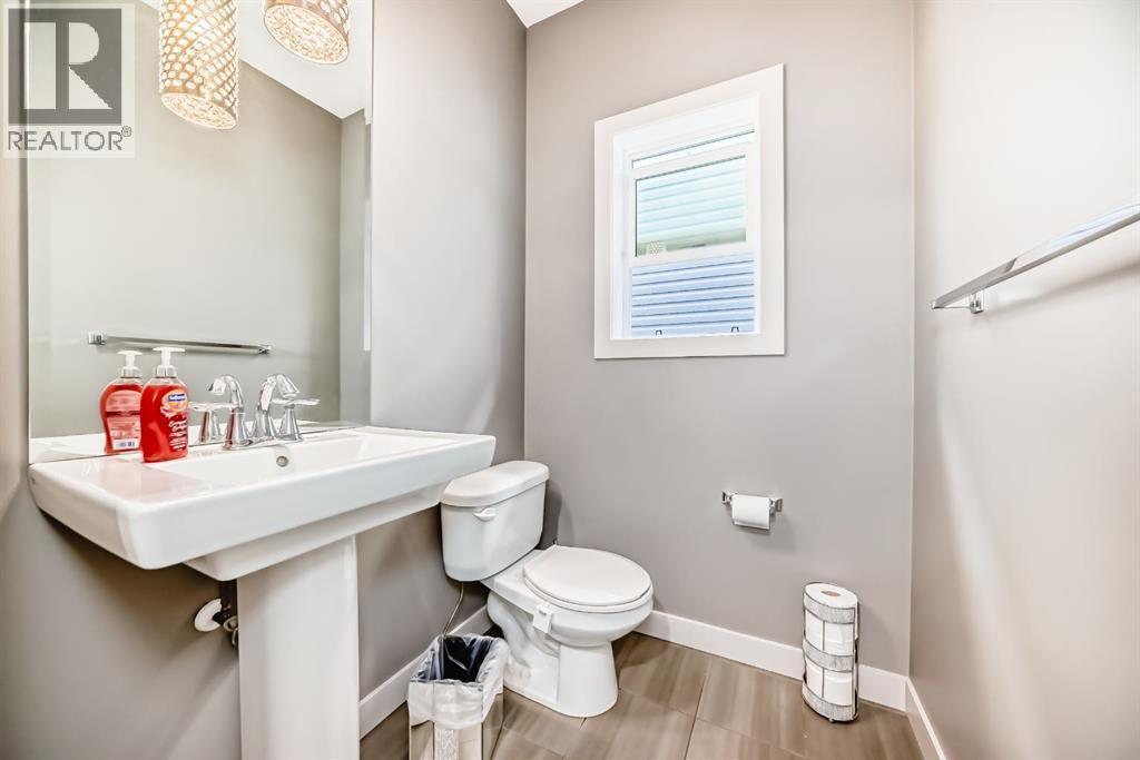 Single Family House for Sale in  Chaparral Valley Way SE Chaparral Calgary 