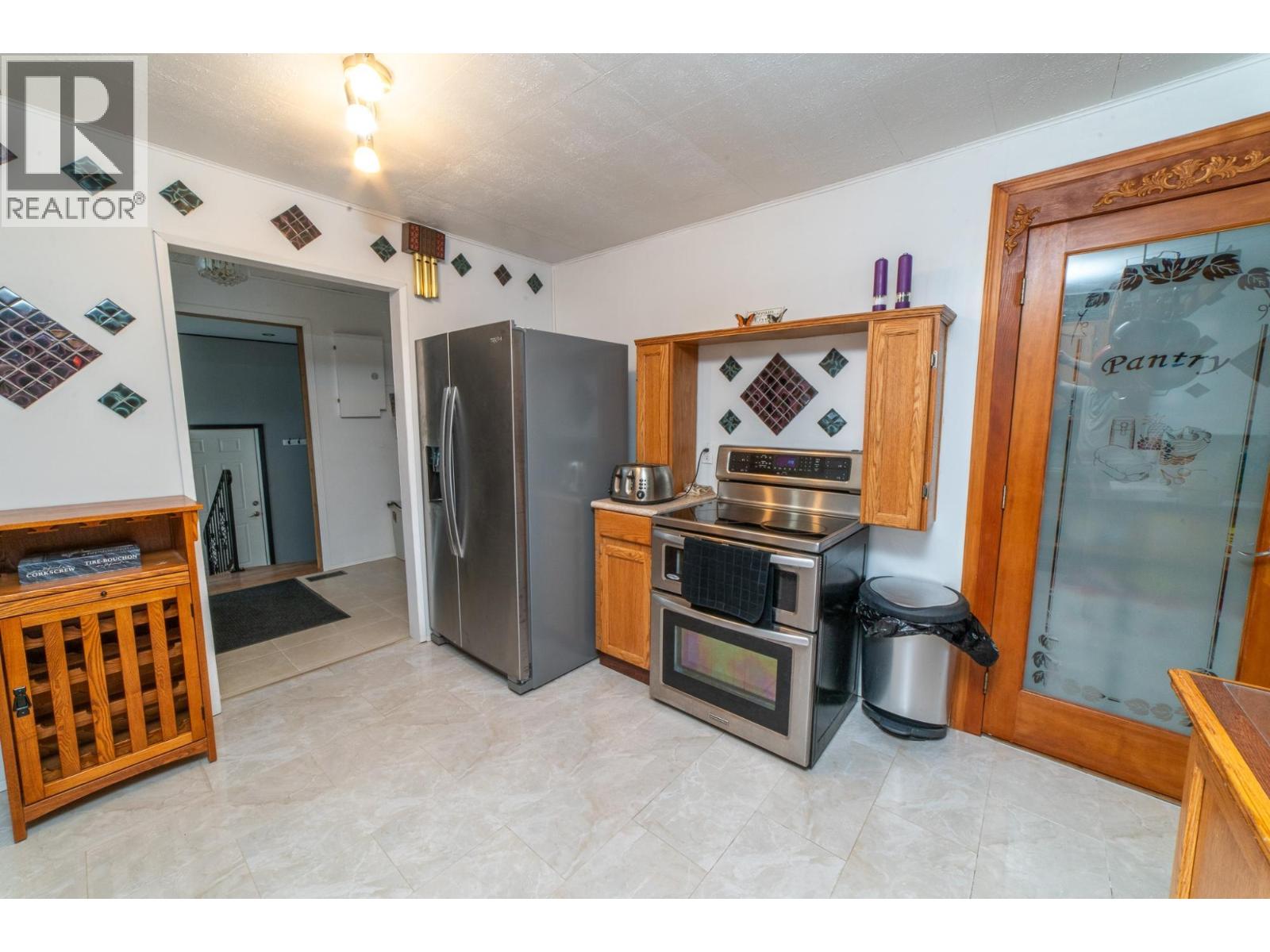 5145 ELSIE HOLMES Road, Creston