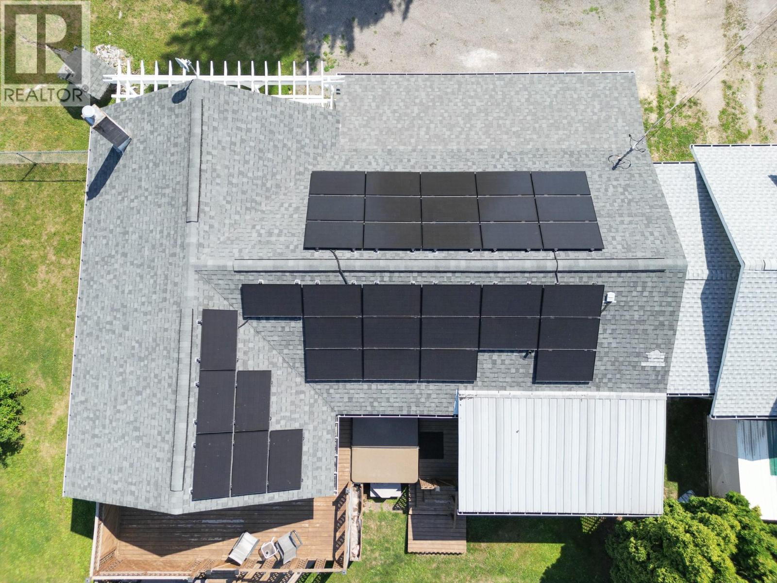 5145 ELSIE HOLMES Road, Creston