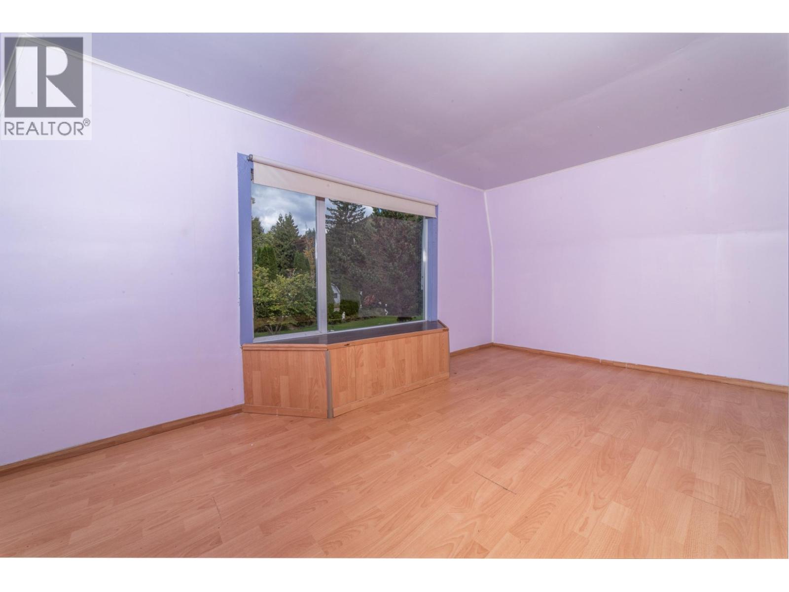 5145 ELSIE HOLMES Road, Creston