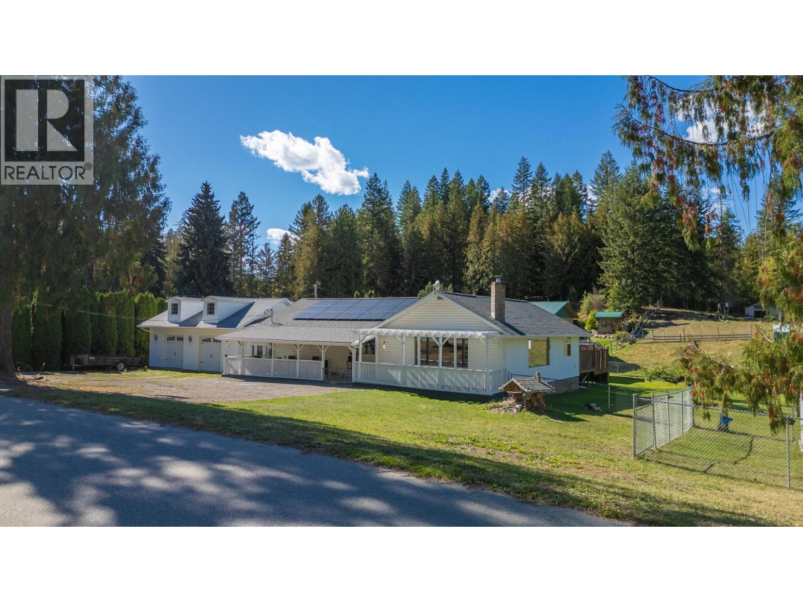 5145 ELSIE HOLMES Road, Creston