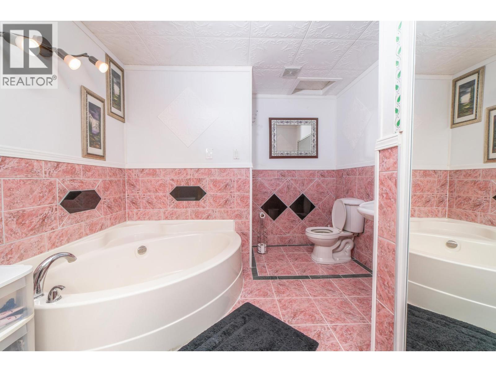 5145 ELSIE HOLMES Road, Creston