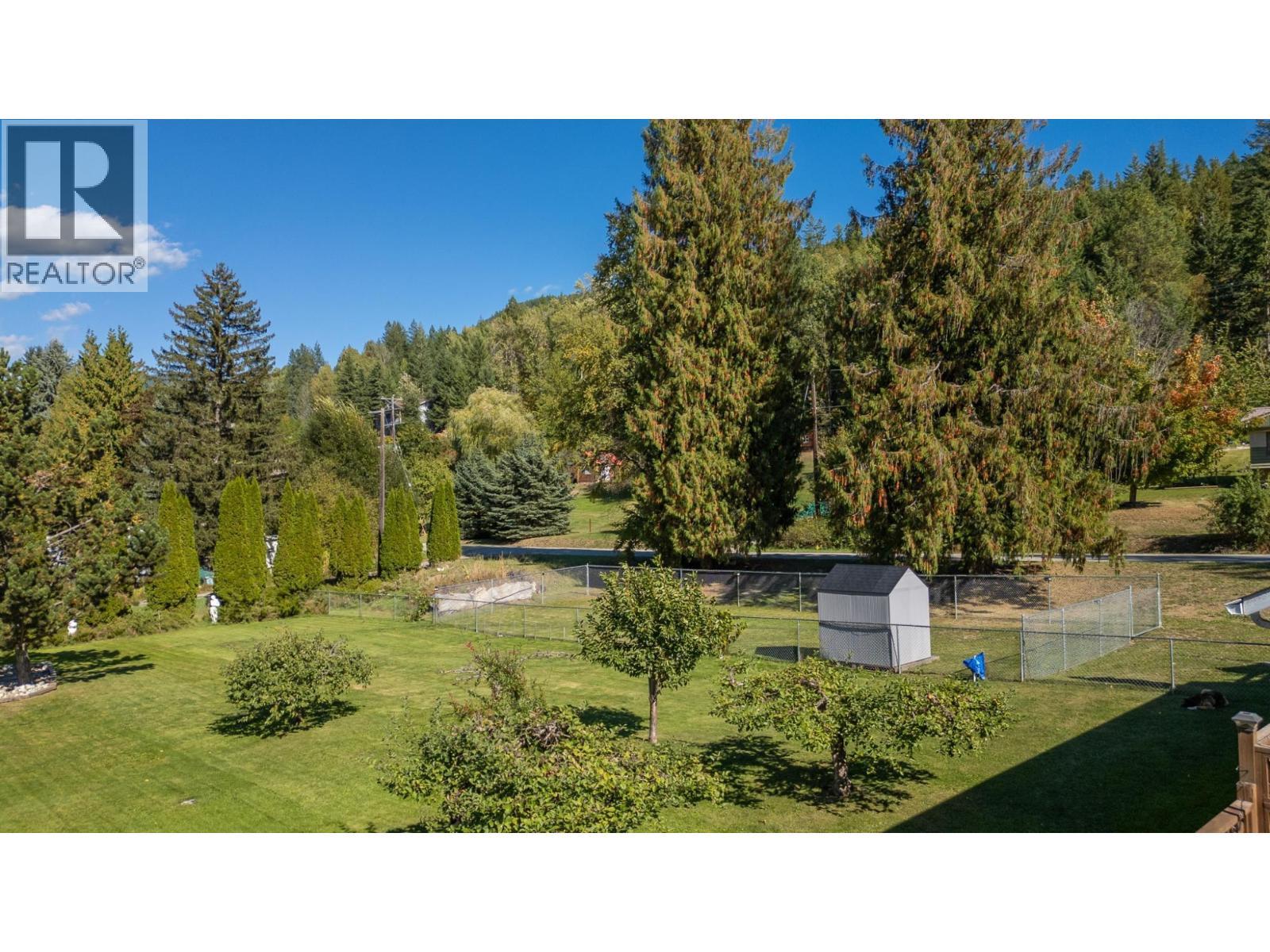 5145 ELSIE HOLMES Road, Creston