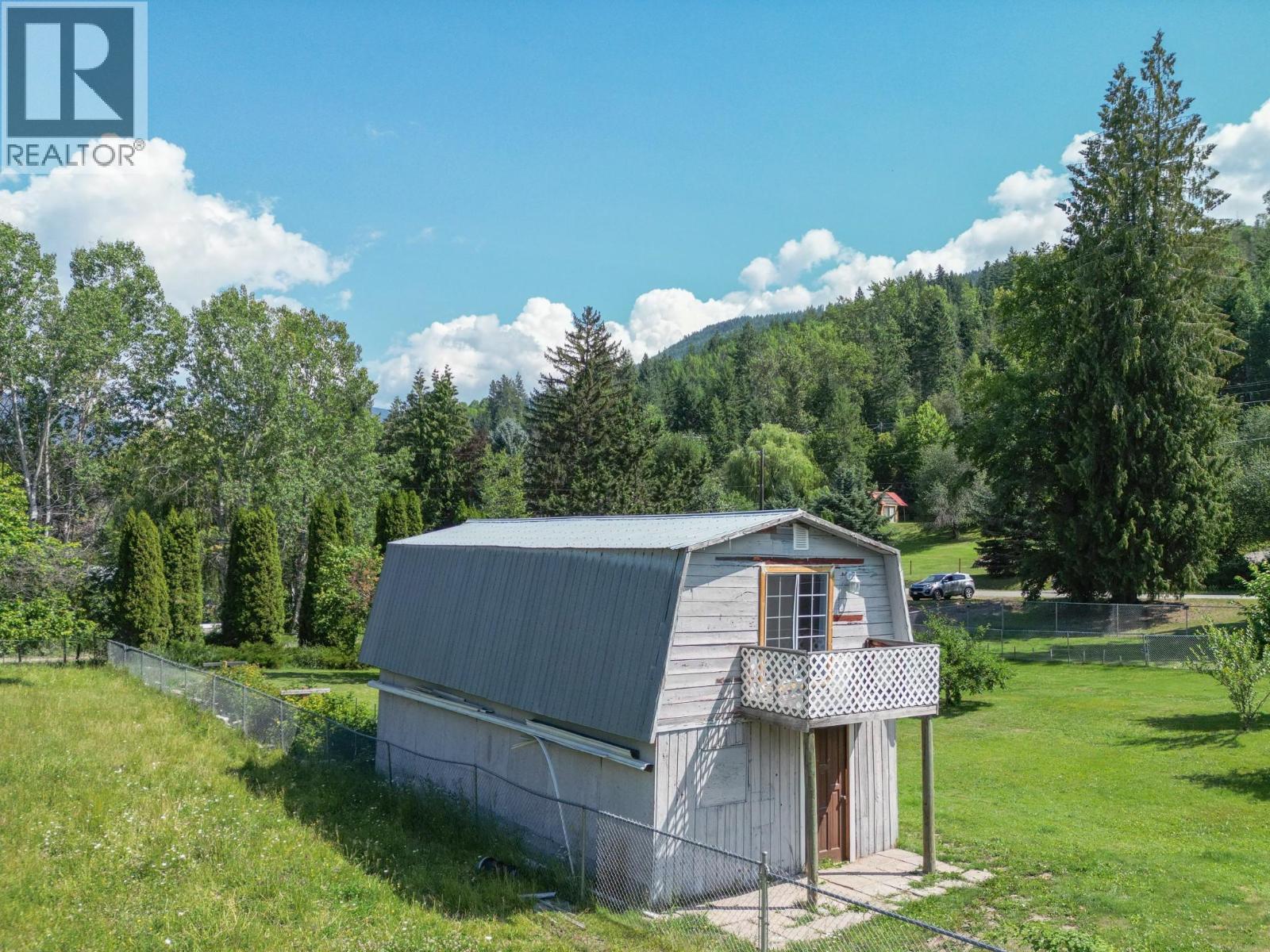 5145 ELSIE HOLMES Road, Creston