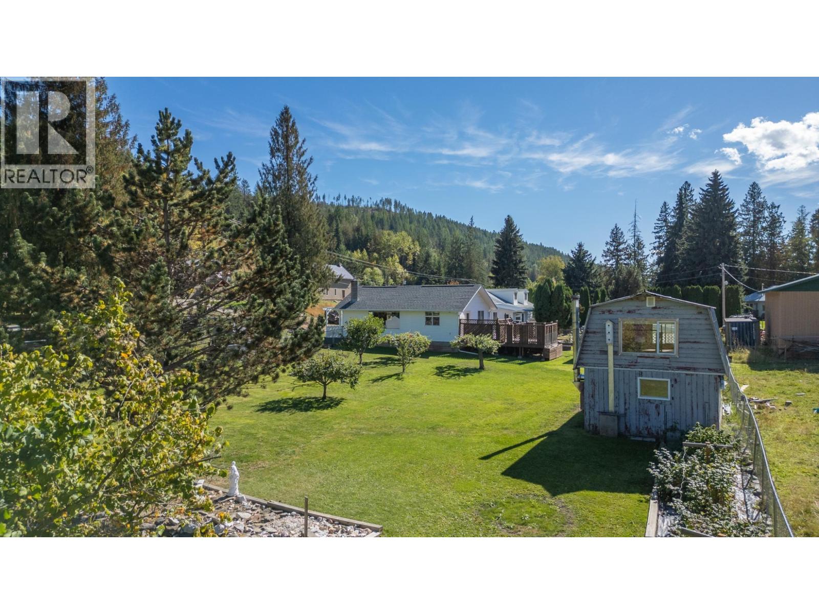 5145 ELSIE HOLMES Road, Creston