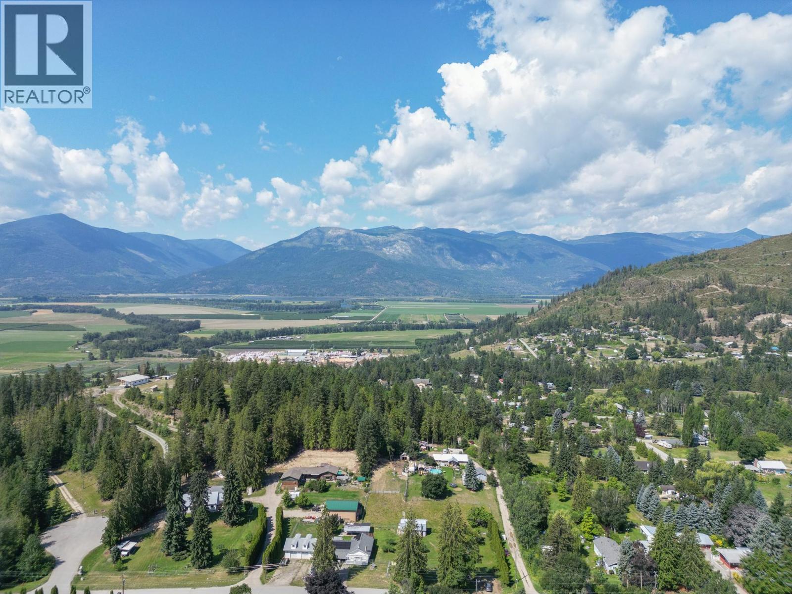 5145 ELSIE HOLMES Road, Creston