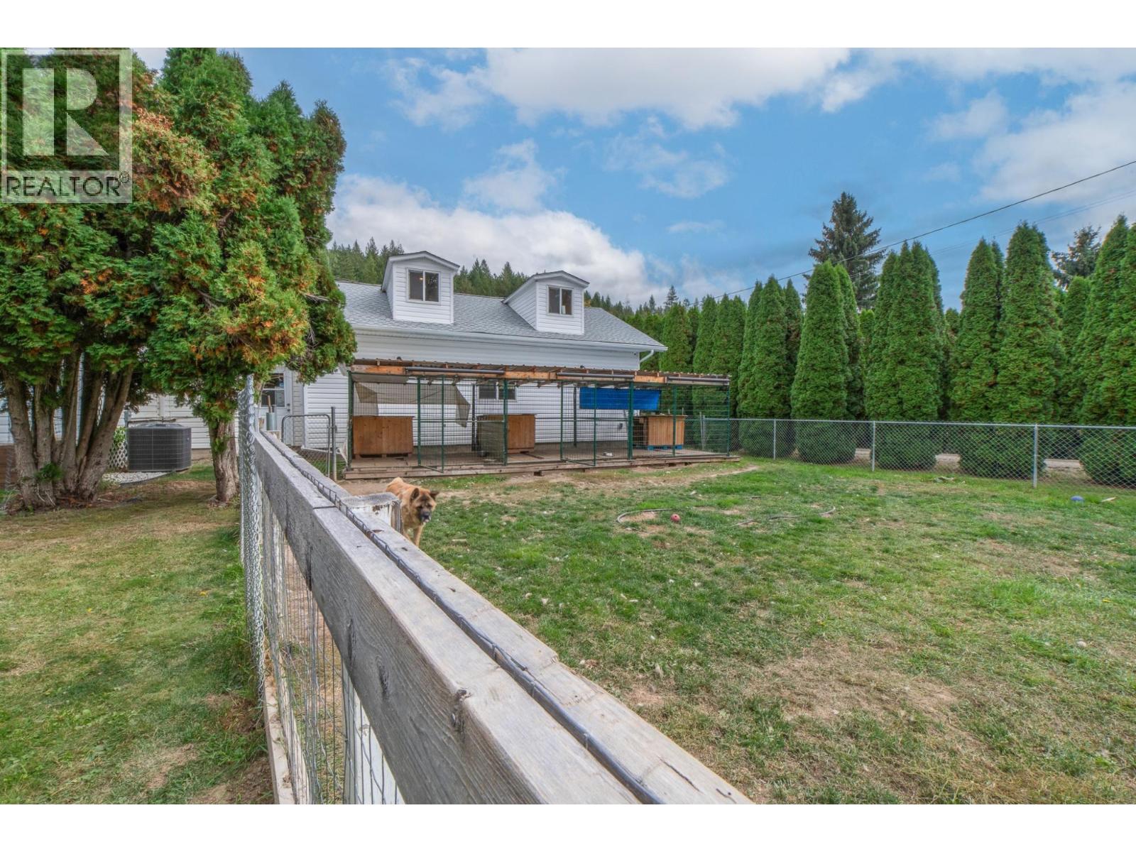 5145 ELSIE HOLMES Road, Creston