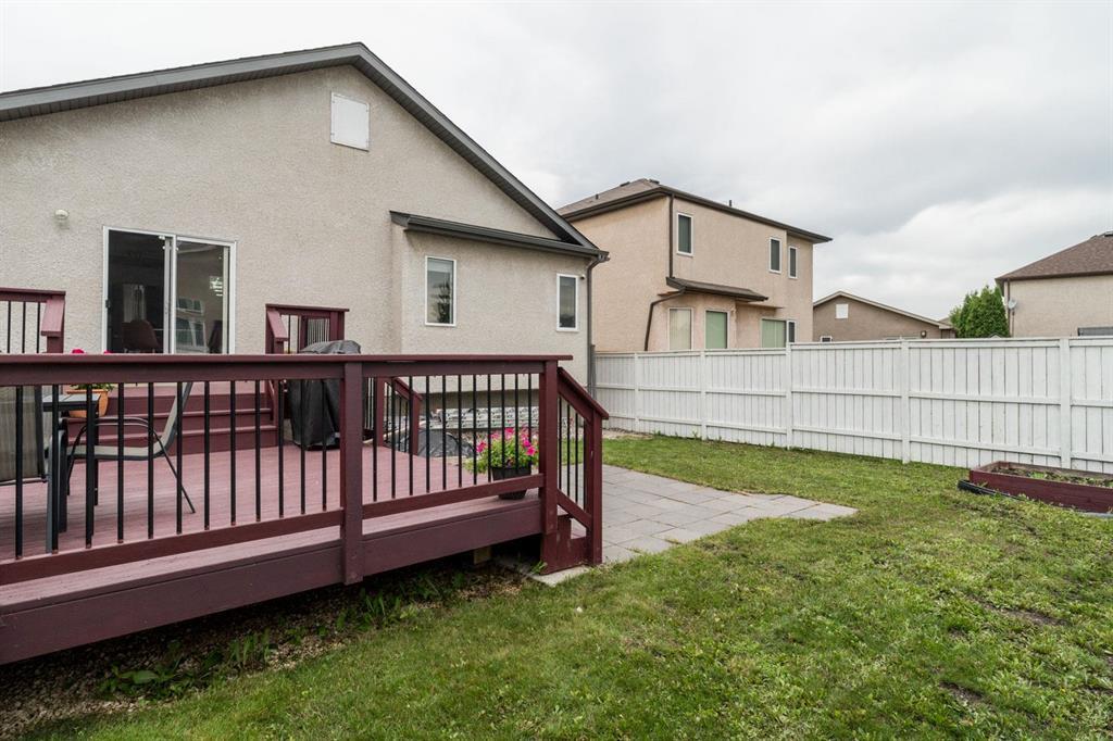 Photo 33 of 15 Grantsmuir Drive, Winnipeg MB