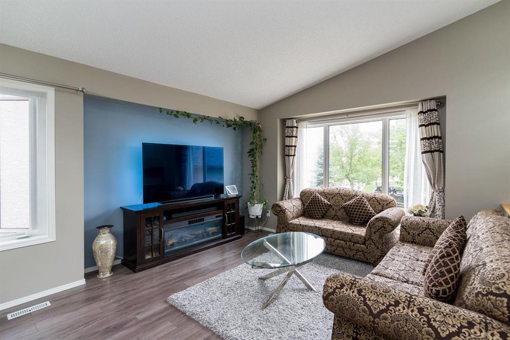 Photo 6 of 15 Grantsmuir Drive, Winnipeg MB