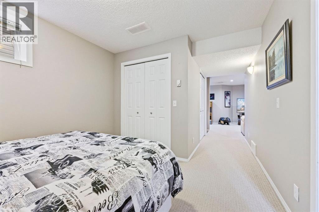 Single Family House for Sale in  Covepark Drive NE Coventry Hills Calgary 
