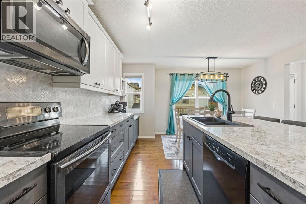 Single Family House for Sale in  Covepark Drive NE Coventry Hills Calgary 