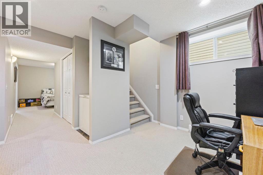 Single Family House for Sale in  Covepark Drive NE Coventry Hills Calgary 