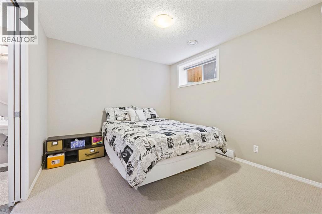 Single Family House for Sale in  Covepark Drive NE Coventry Hills Calgary 