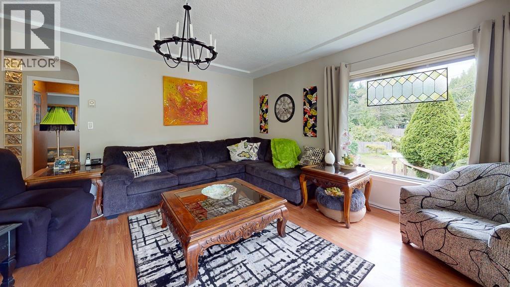 7781 HART ROAD, Halfmoon Bay