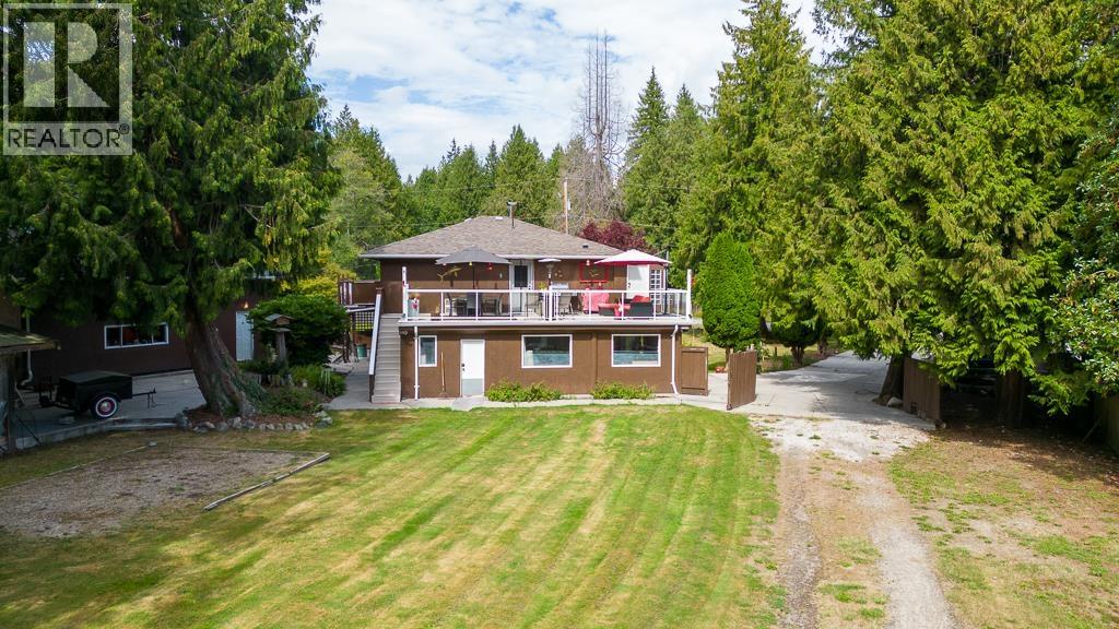 7781 HART ROAD, Halfmoon Bay
