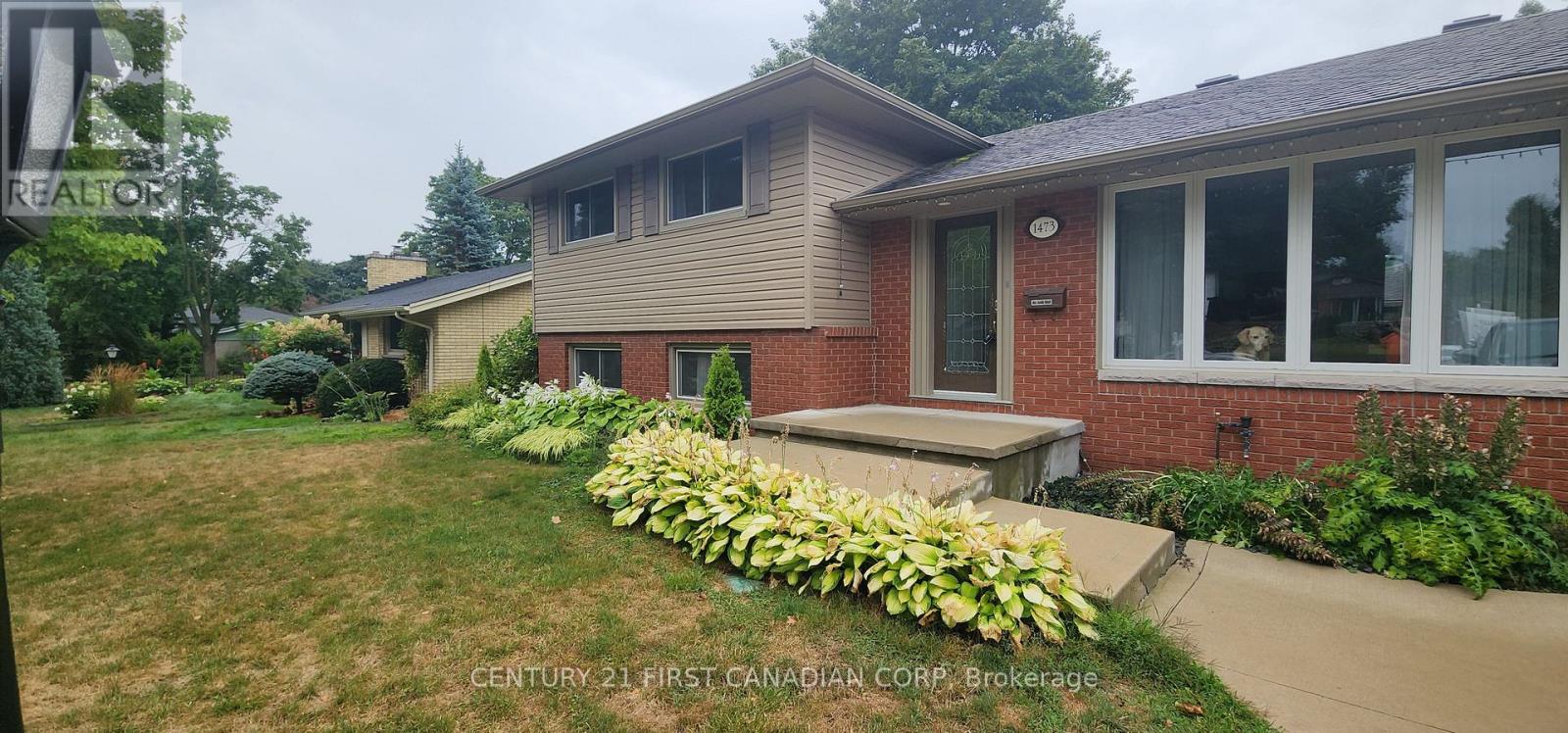 Photo 2 of 1473 Glengarry Avenue, London North ON