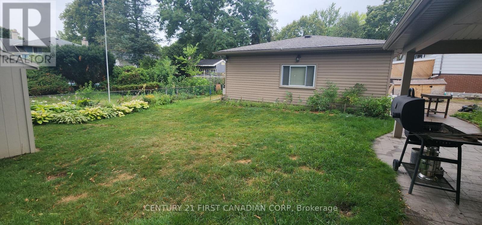 Photo 33 of 1473 Glengarry Avenue, London North ON