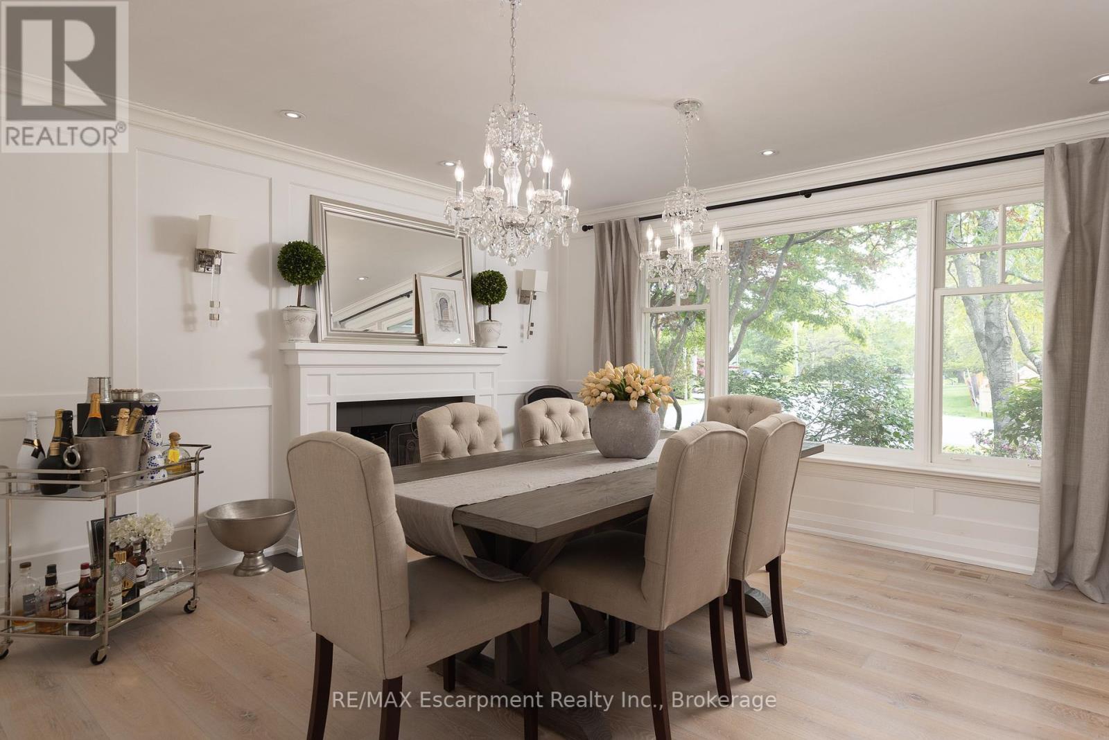 Photo 10 of 161 Dianne Avenue, Oakville ON