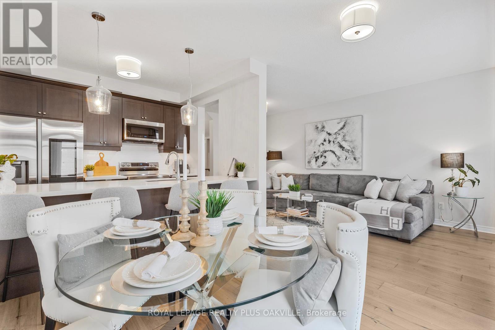 Photo 13 of 19 2997 Glover Lane, Burlington ON