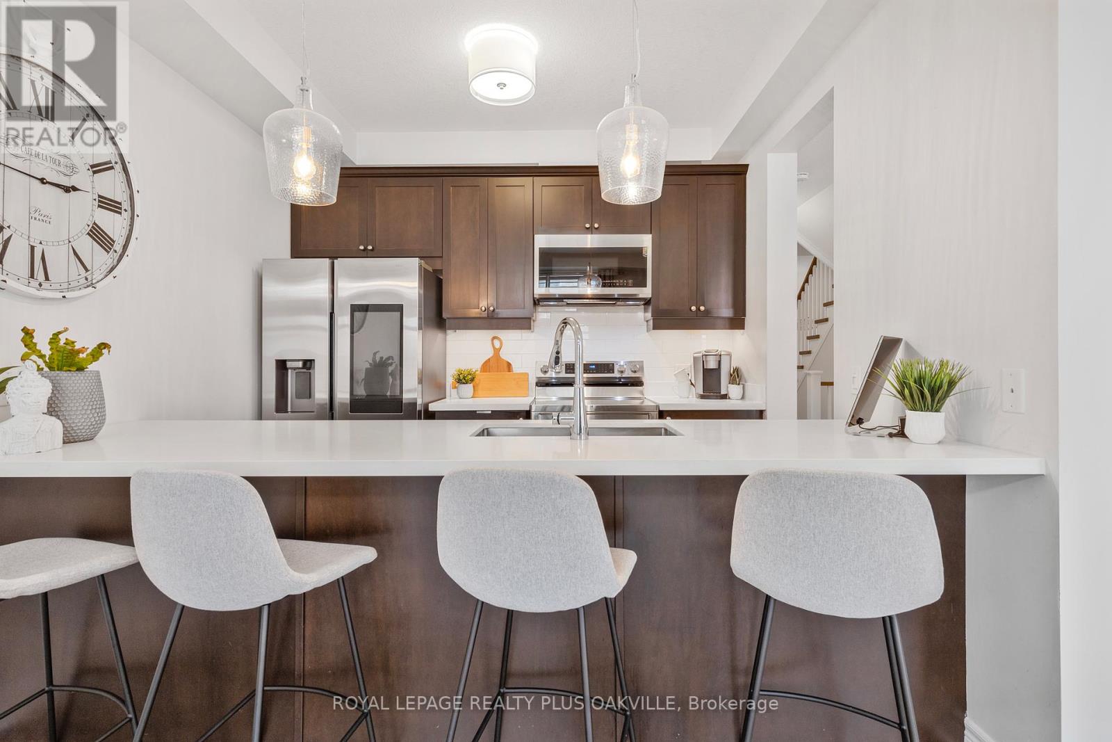 Photo 15 of 19 2997 Glover Lane, Burlington ON