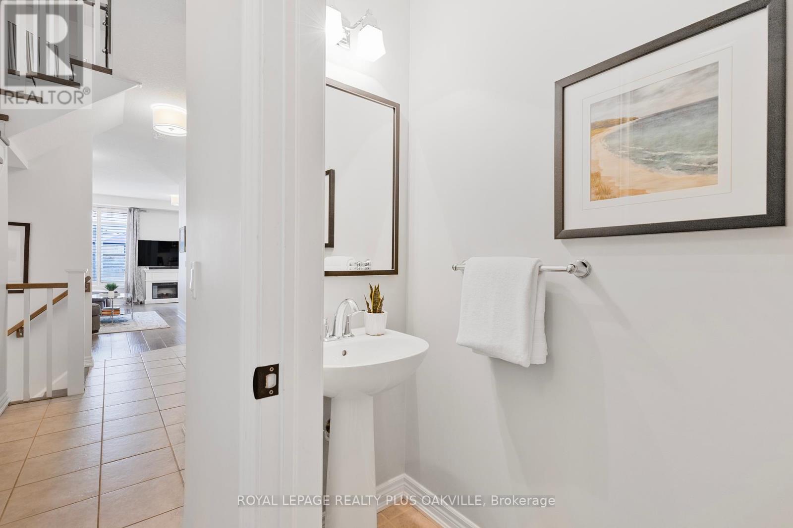 Photo 21 of 19 2997 Glover Lane, Burlington ON