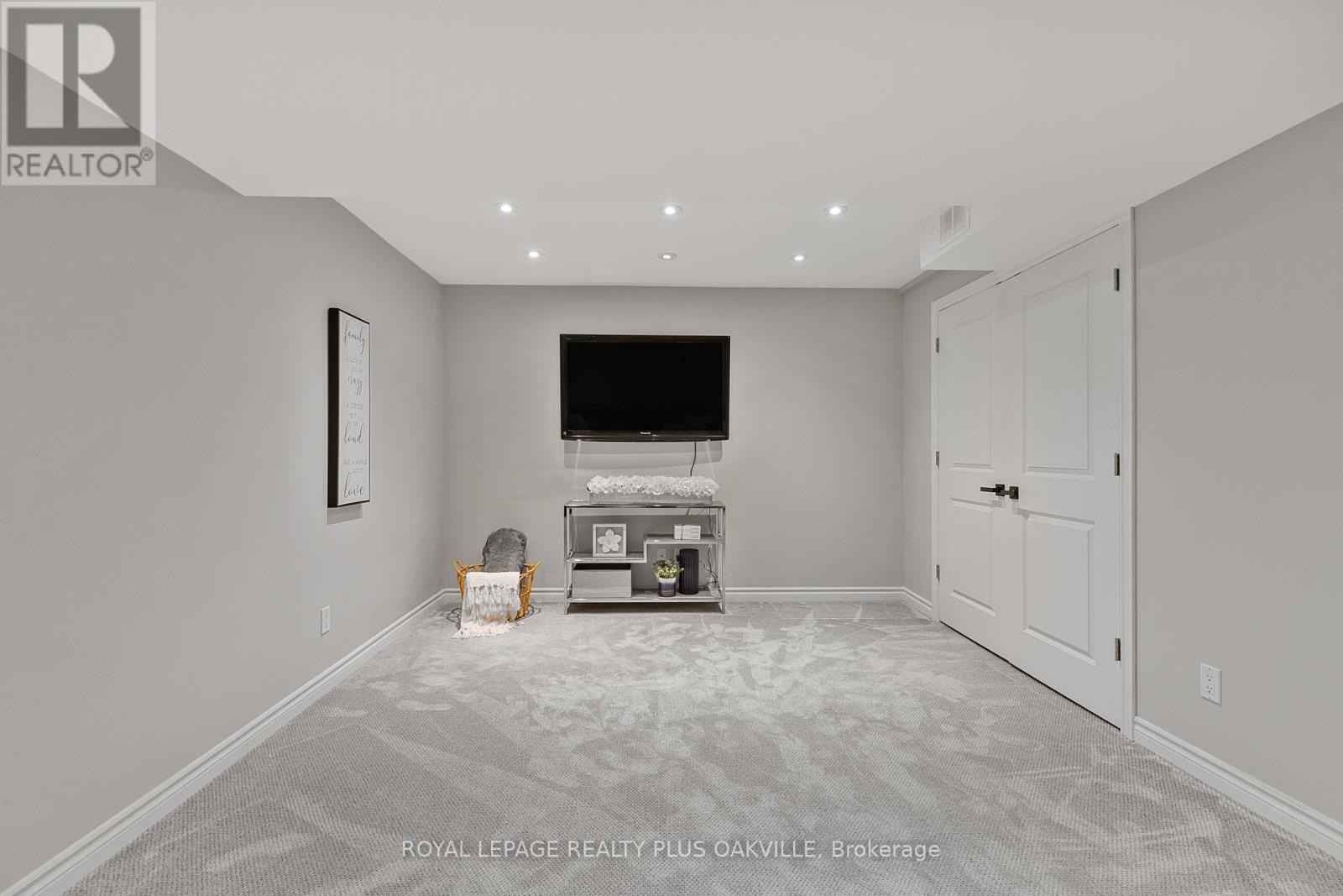 Photo 37 of 19 2997 Glover Lane, Burlington ON