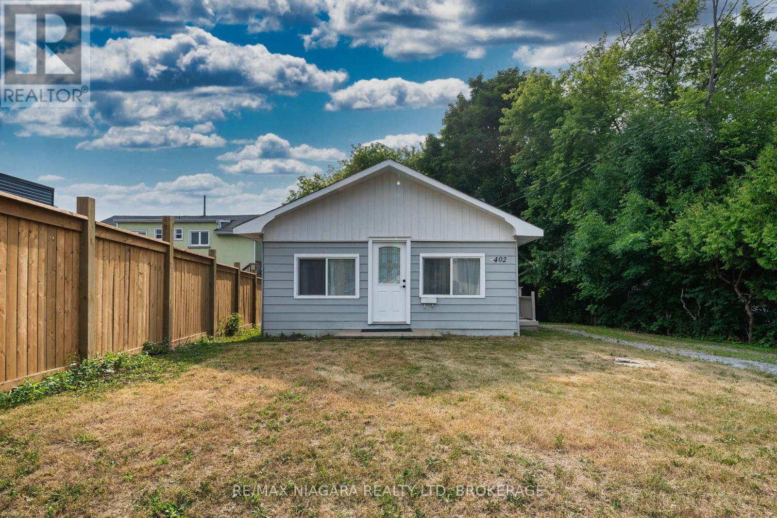 Photo 1 of 402 The Queensway South, Georgina ON